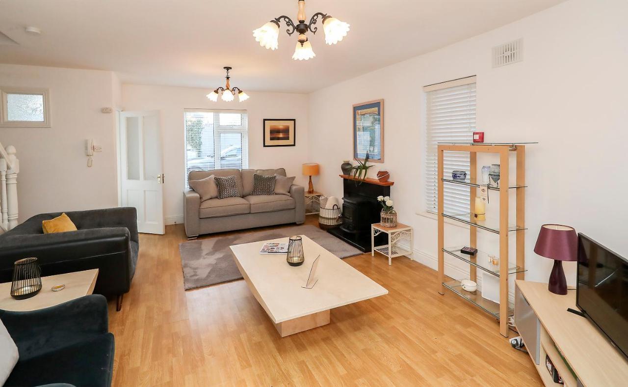 Two Bedroom Townhouse In The Heart Of Dungarvan Dungarvan  Exterior foto