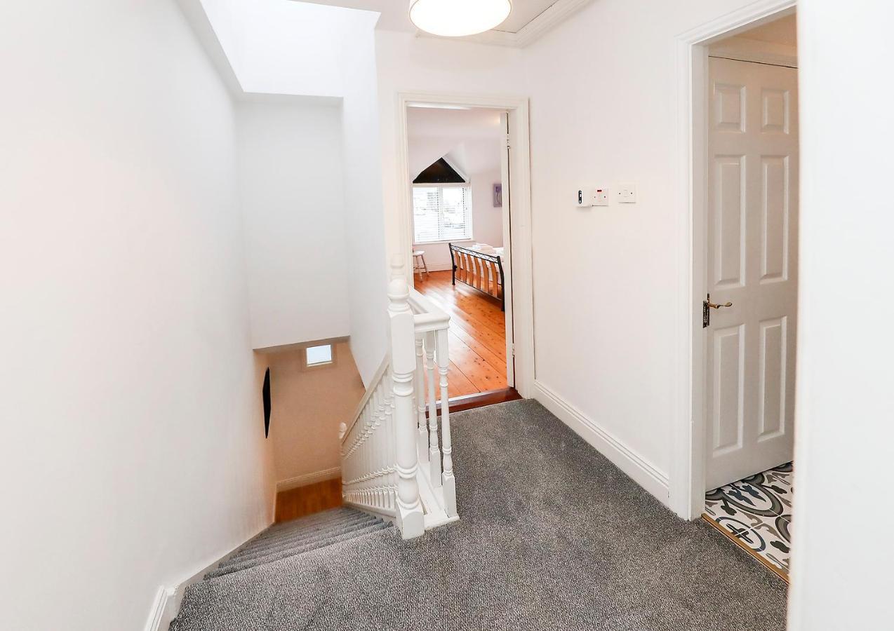 Two Bedroom Townhouse In The Heart Of Dungarvan Dungarvan  Exterior foto