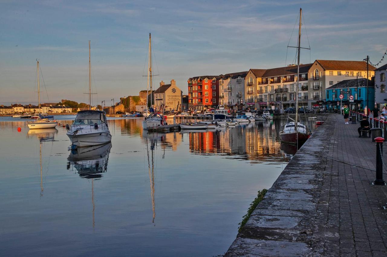 Two Bedroom Townhouse In The Heart Of Dungarvan Dungarvan  Exterior foto