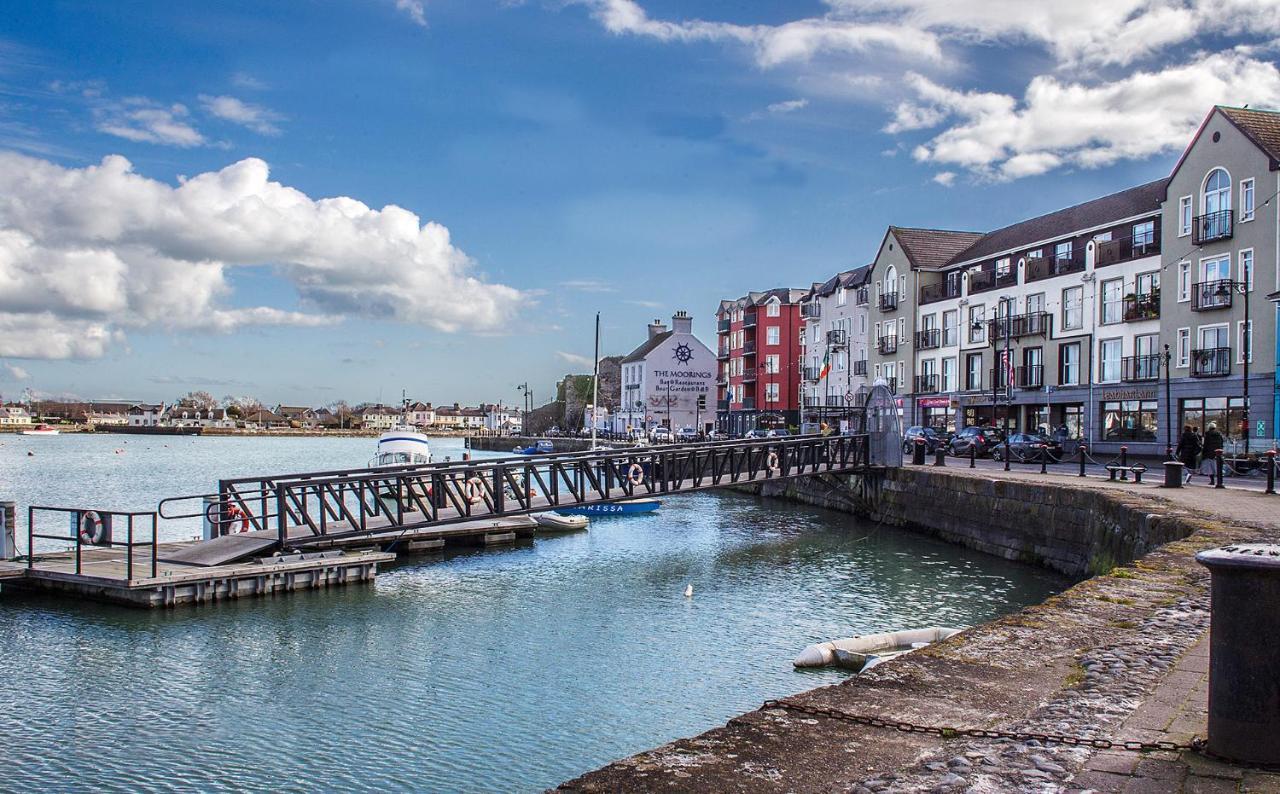 Two Bedroom Townhouse In The Heart Of Dungarvan Dungarvan  Exterior foto